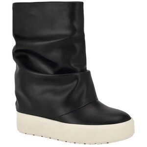 NWT/NIB GUESS Women's Guinna Ankle Boot